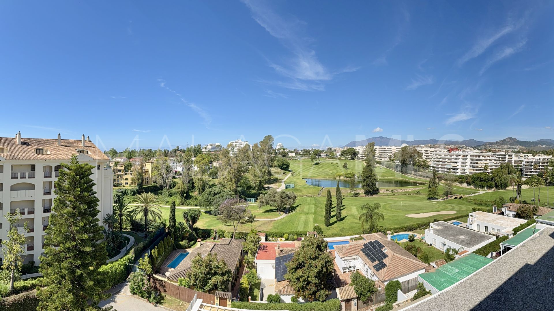 Apartamento a la venta with 2 bedrooms in Guadalmina Alta