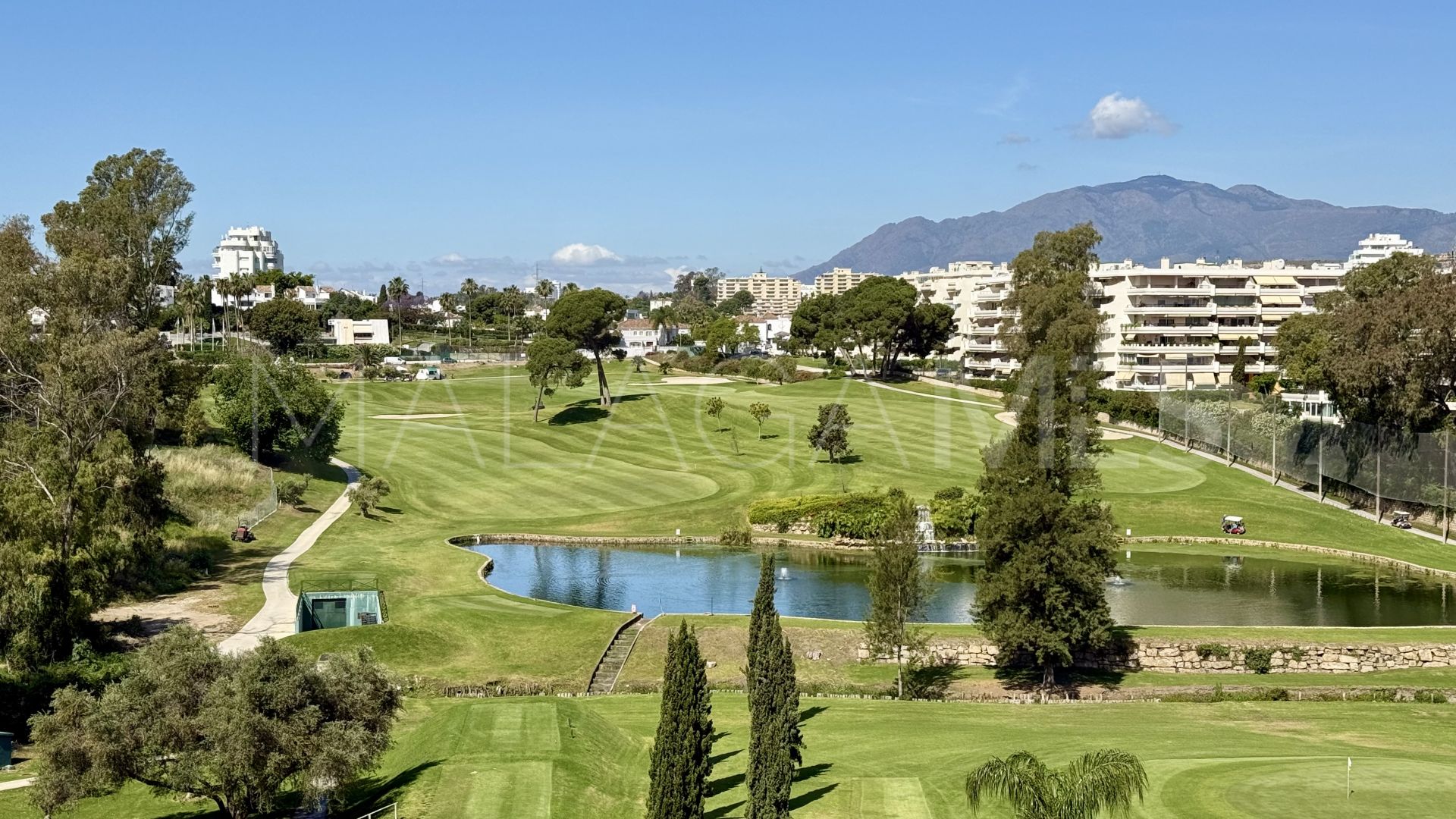 Apartamento a la venta with 2 bedrooms in Guadalmina Alta