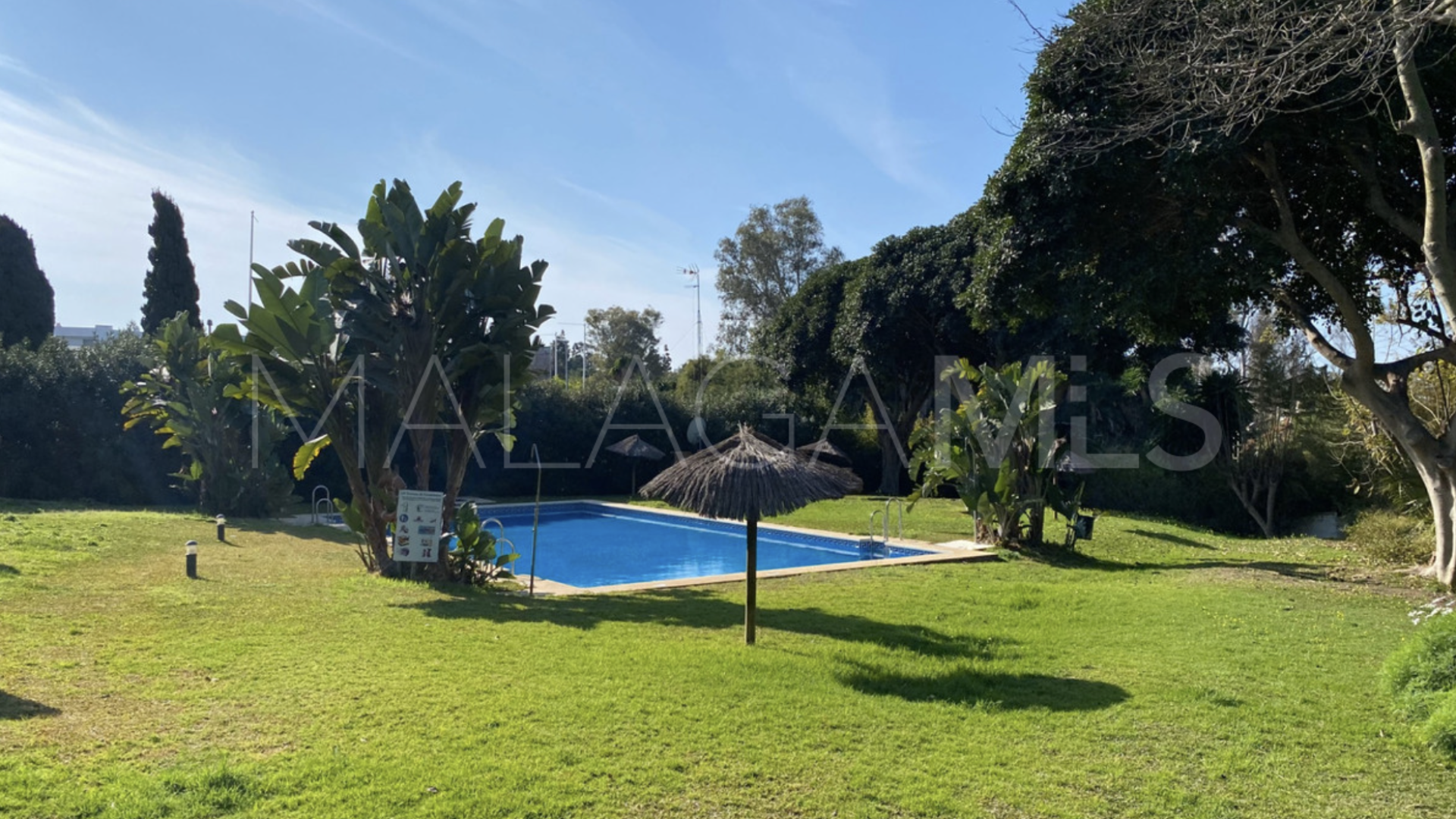 Zweistöckiges penthouse for sale in Guadalmina Alta