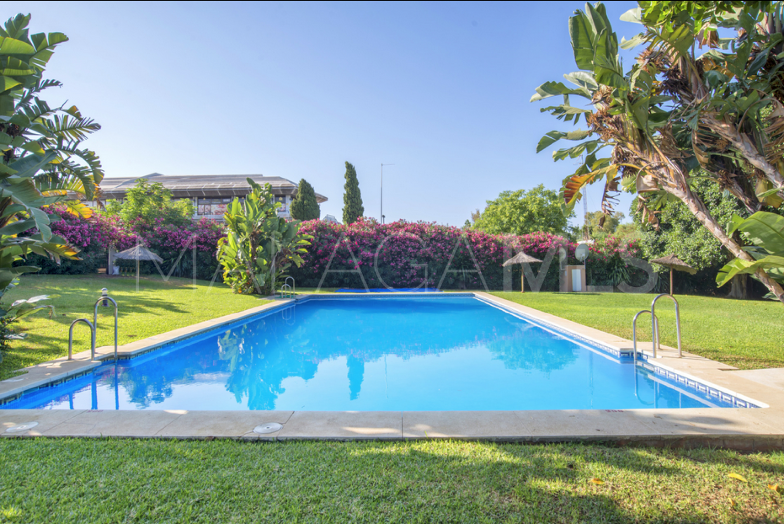 Zweistöckiges penthouse for sale in Guadalmina Alta