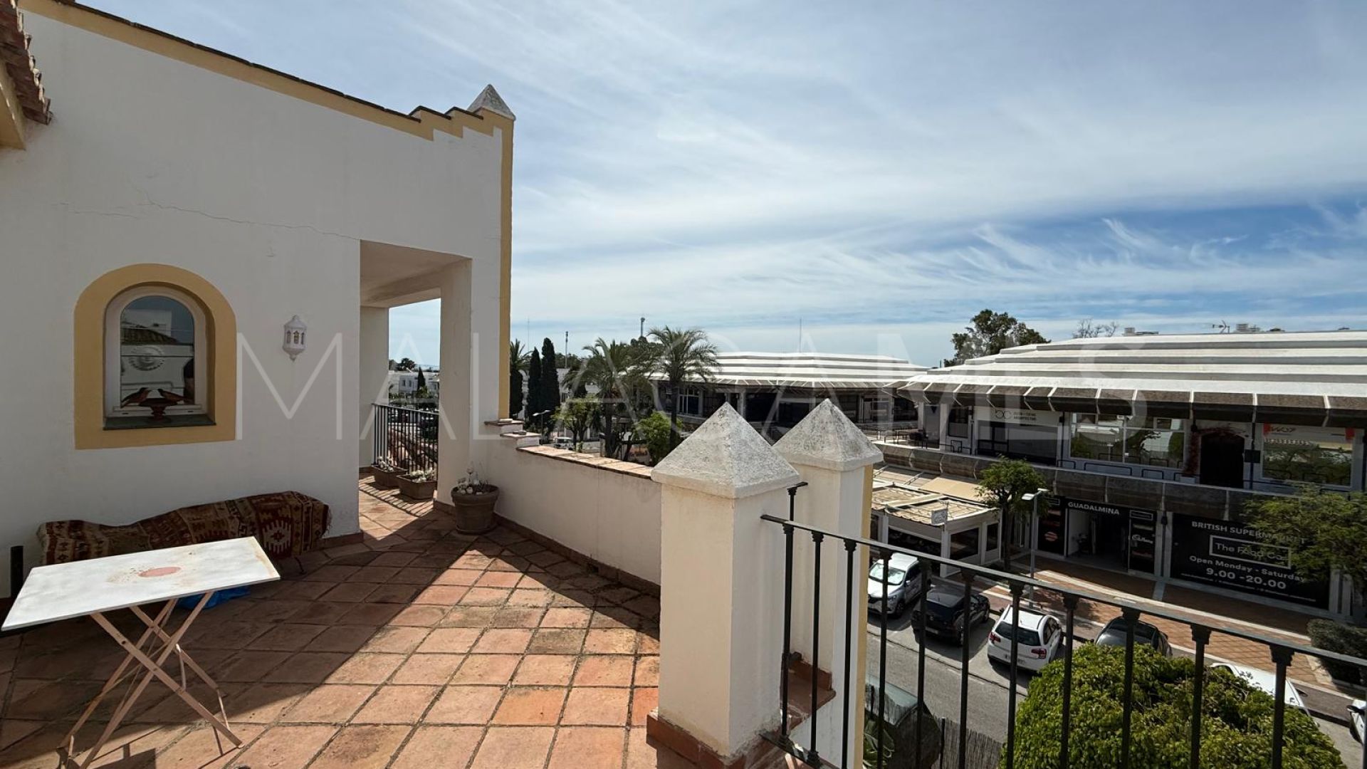 Zweistöckiges penthouse for sale in Guadalmina Alta