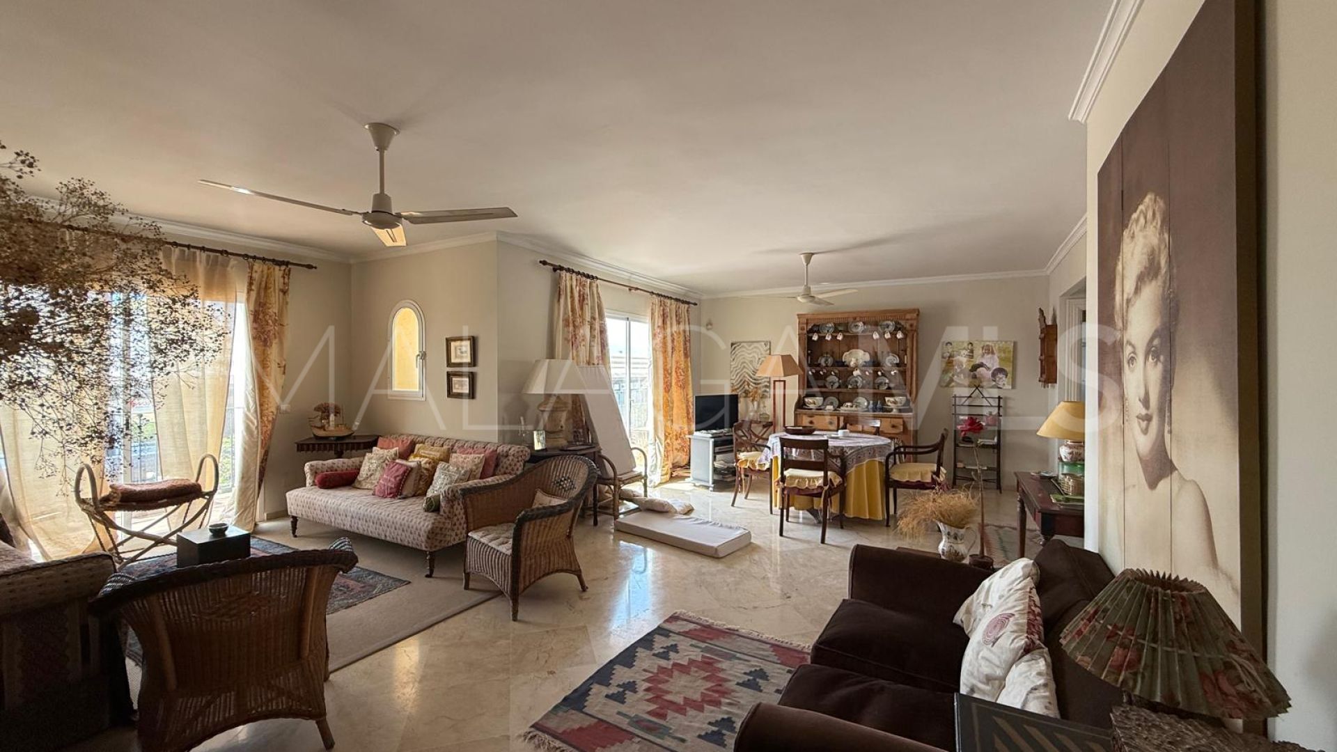 Zweistöckiges penthouse for sale in Guadalmina Alta