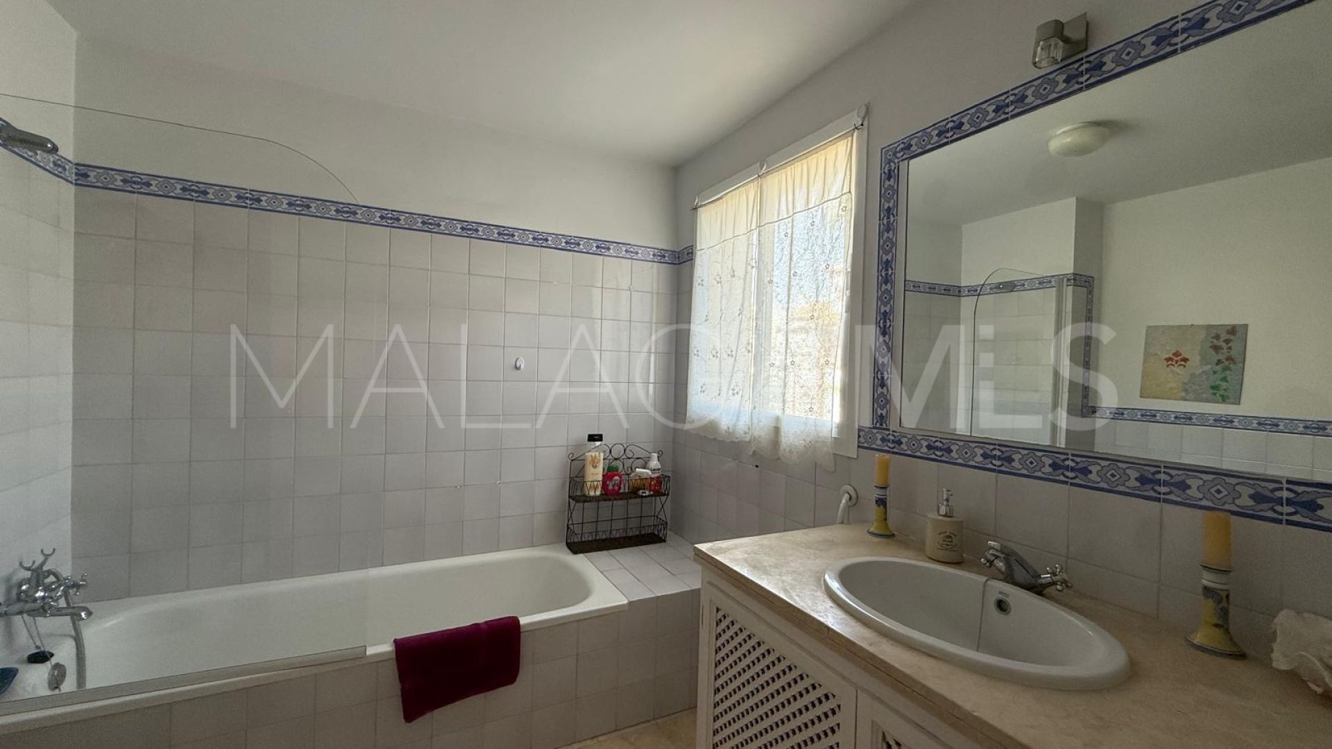 Zweistöckiges penthouse for sale in Guadalmina Alta