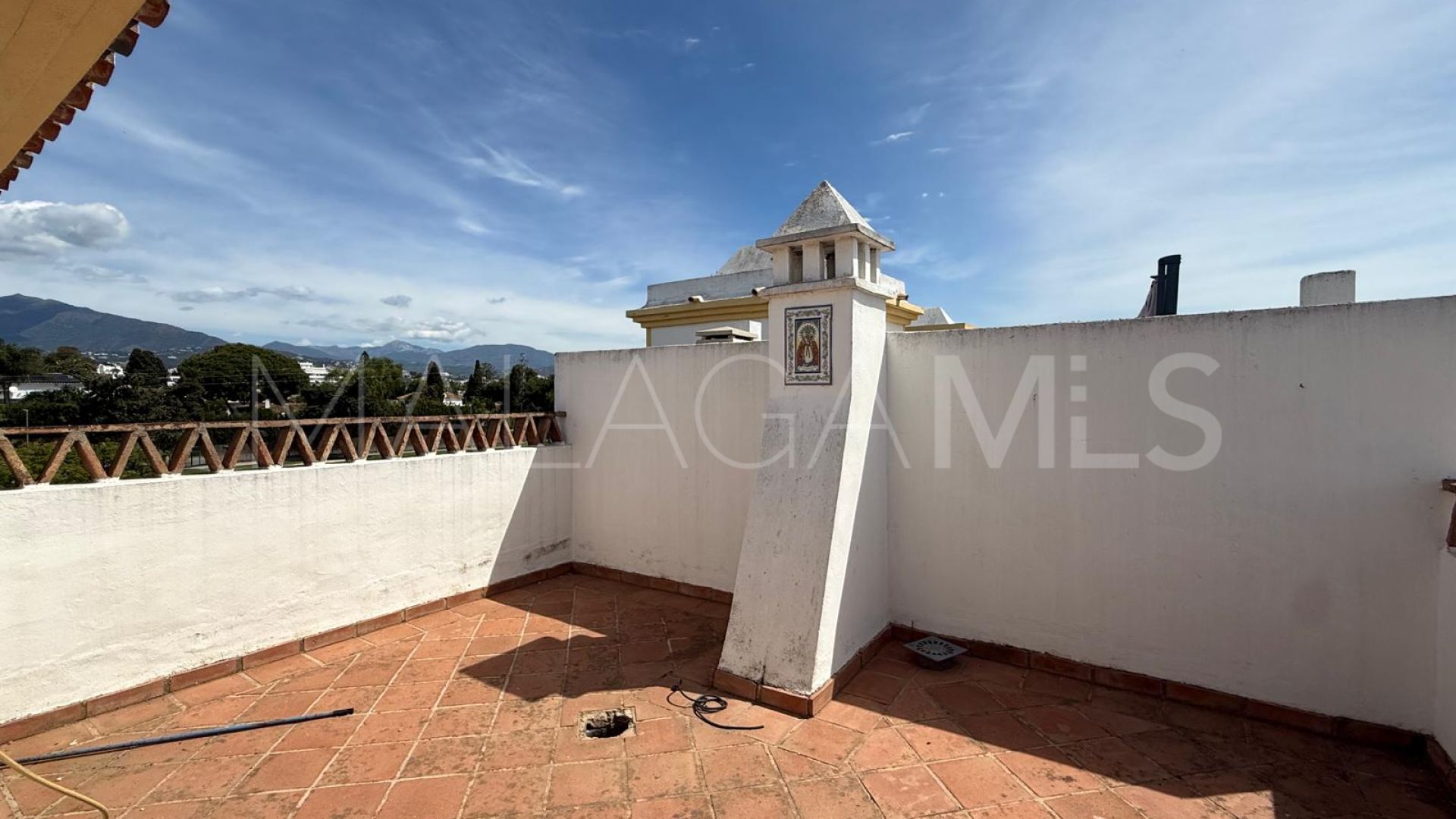 Zweistöckiges penthouse for sale in Guadalmina Alta