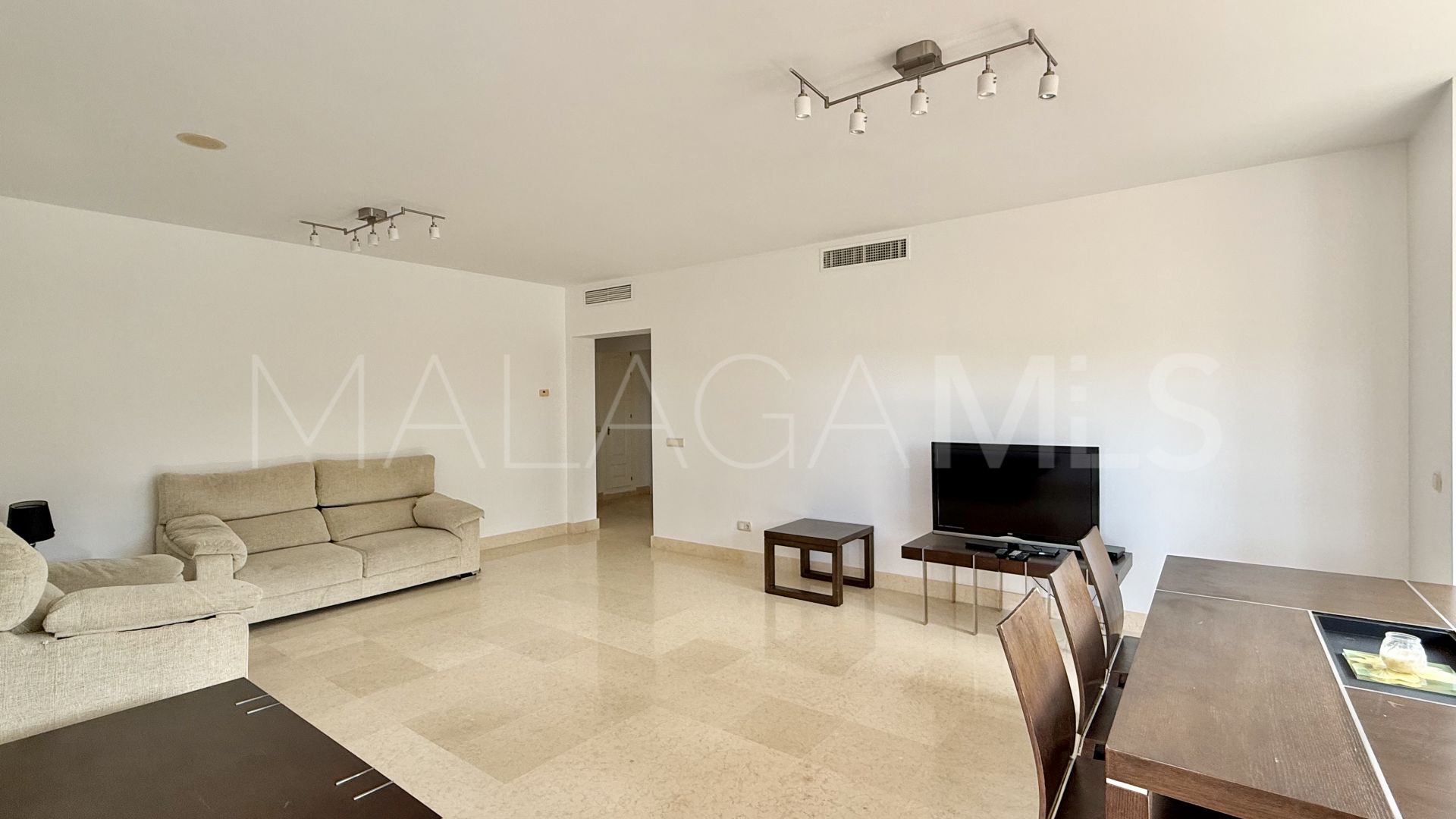 Lägenhet for sale in Los Capanes del Golf