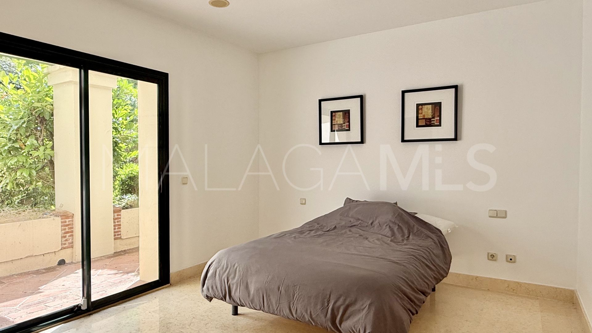 Lägenhet for sale in Los Capanes del Golf