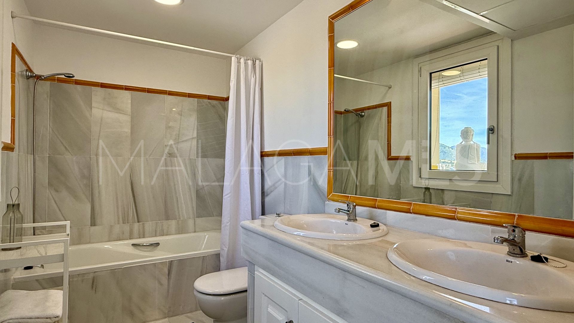 Town house for sale in La Heredia