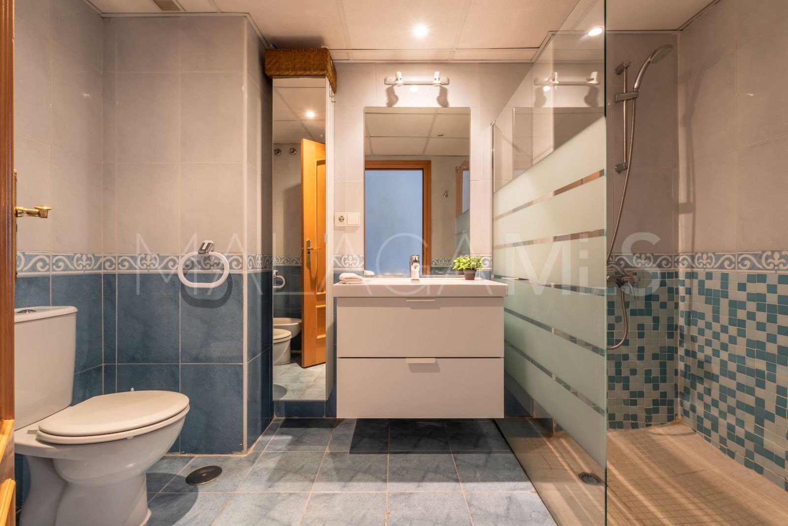 Zweistöckiges penthouse for sale in Guadalmina Alta