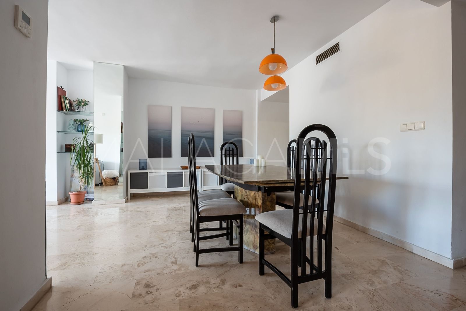 Zweistöckiges penthouse for sale in Guadalmina Alta