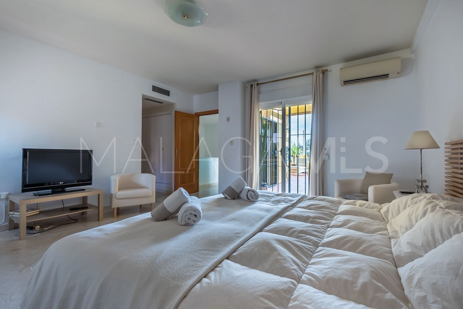 Zweistöckiges penthouse for sale in Guadalmina Alta