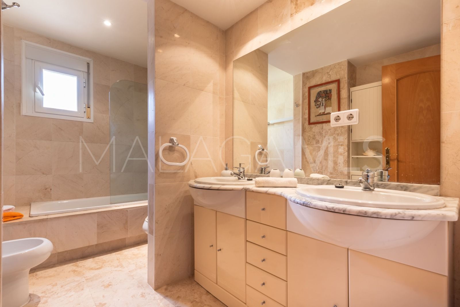 Zweistöckiges penthouse for sale in Guadalmina Alta