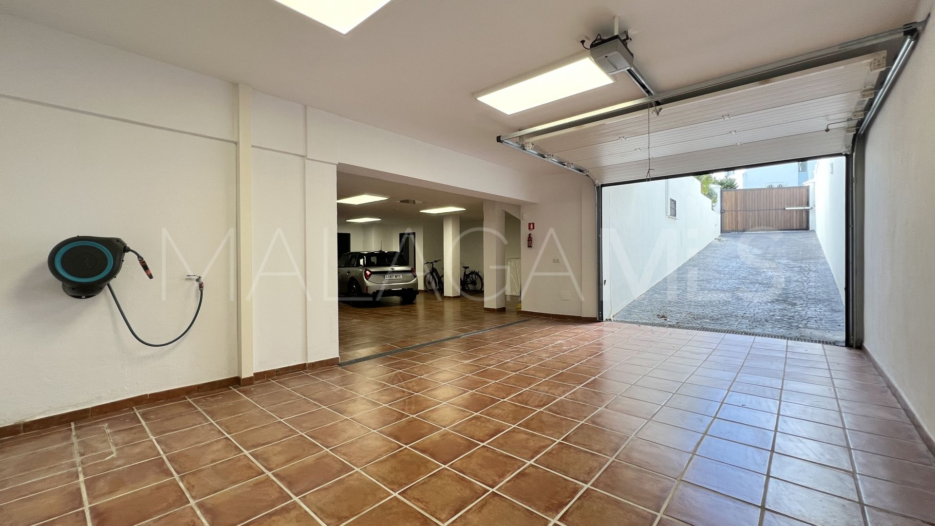 Villa for sale in Guadalmina Alta de 4 bedrooms