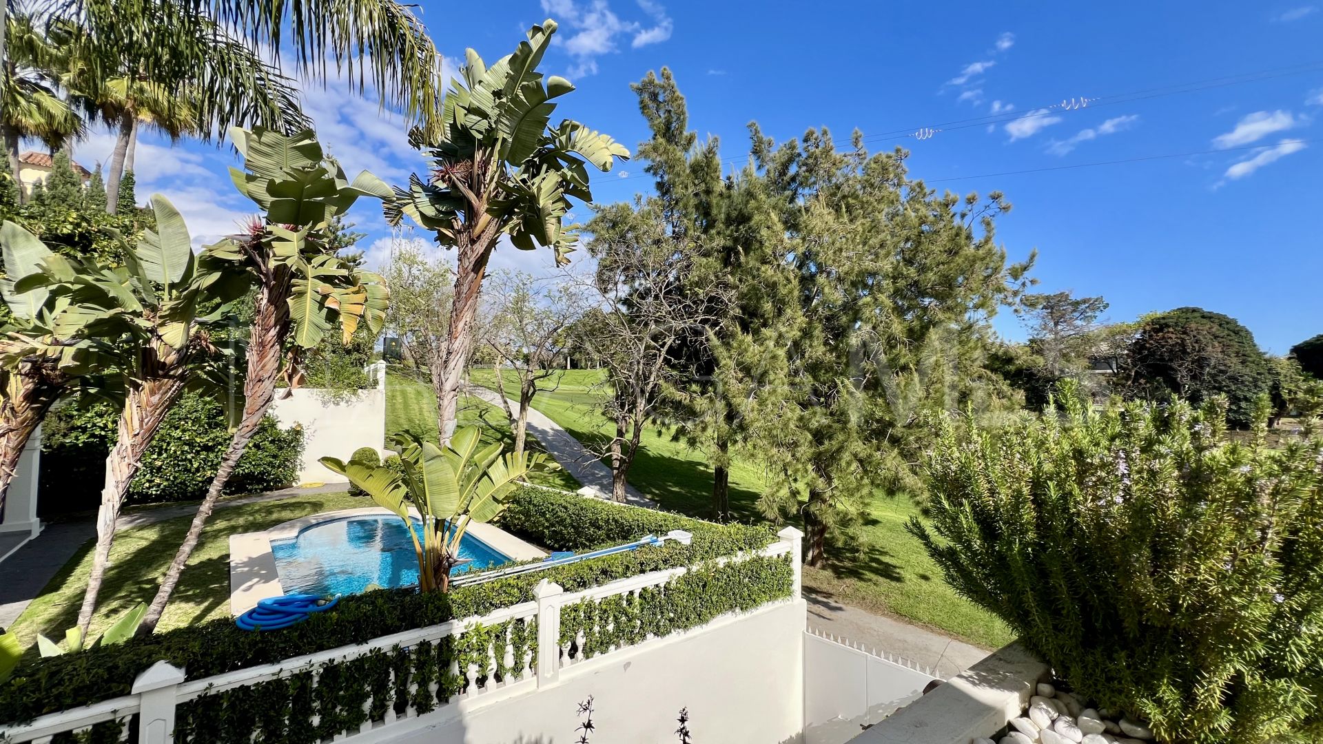 Villa for sale in Guadalmina Alta de 4 bedrooms