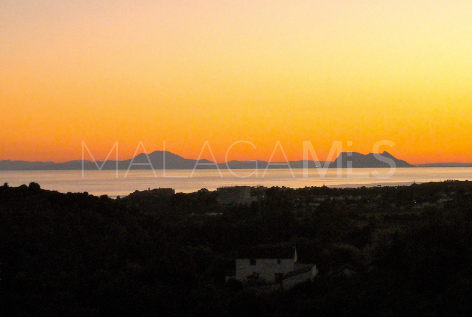 Bostadstomt for sale in New Golden Mile