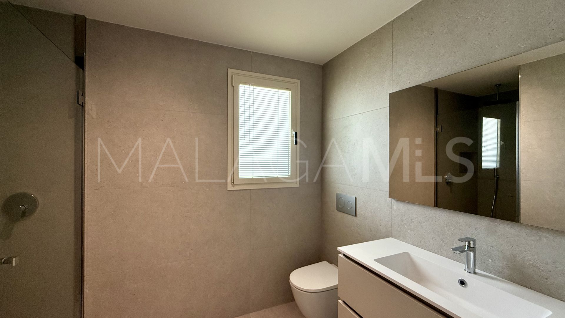 Villa for sale in Guadalmina Alta