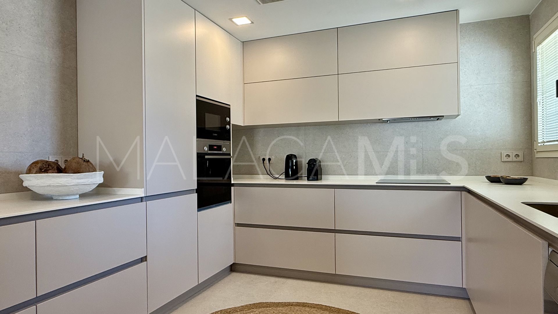 Villa for sale in Guadalmina Alta