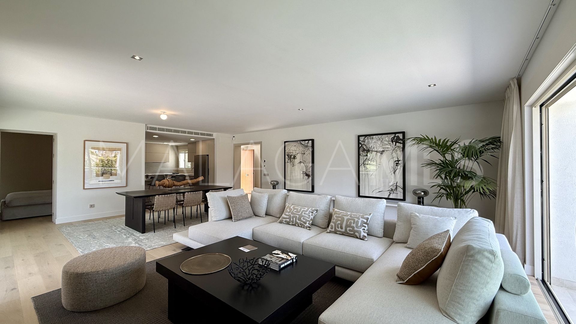 Villa for sale in Guadalmina Alta