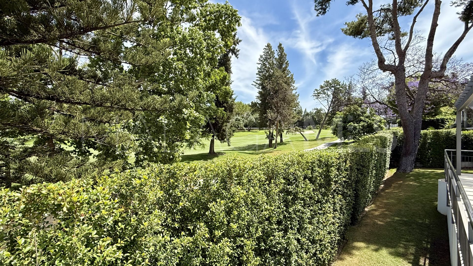 Villa for sale in Guadalmina Alta