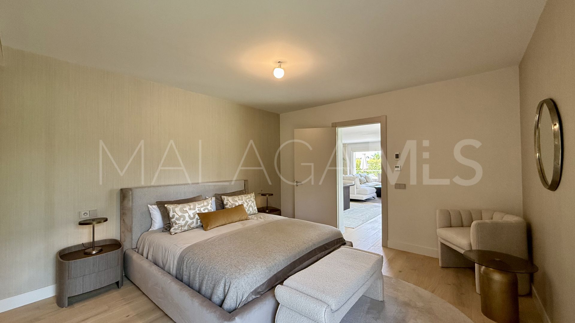 Villa for sale in Guadalmina Alta