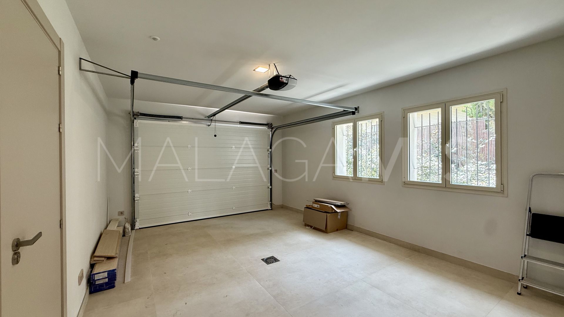 Villa for sale in Guadalmina Alta