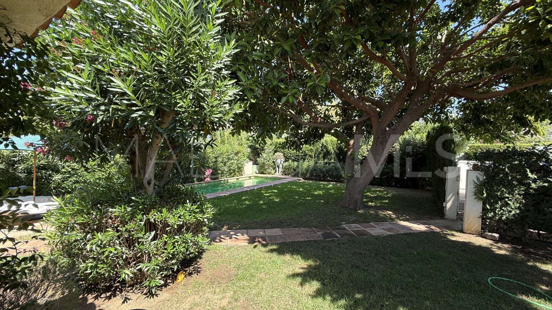Villa for sale in Linda Vista Baja with 3 bedrooms
