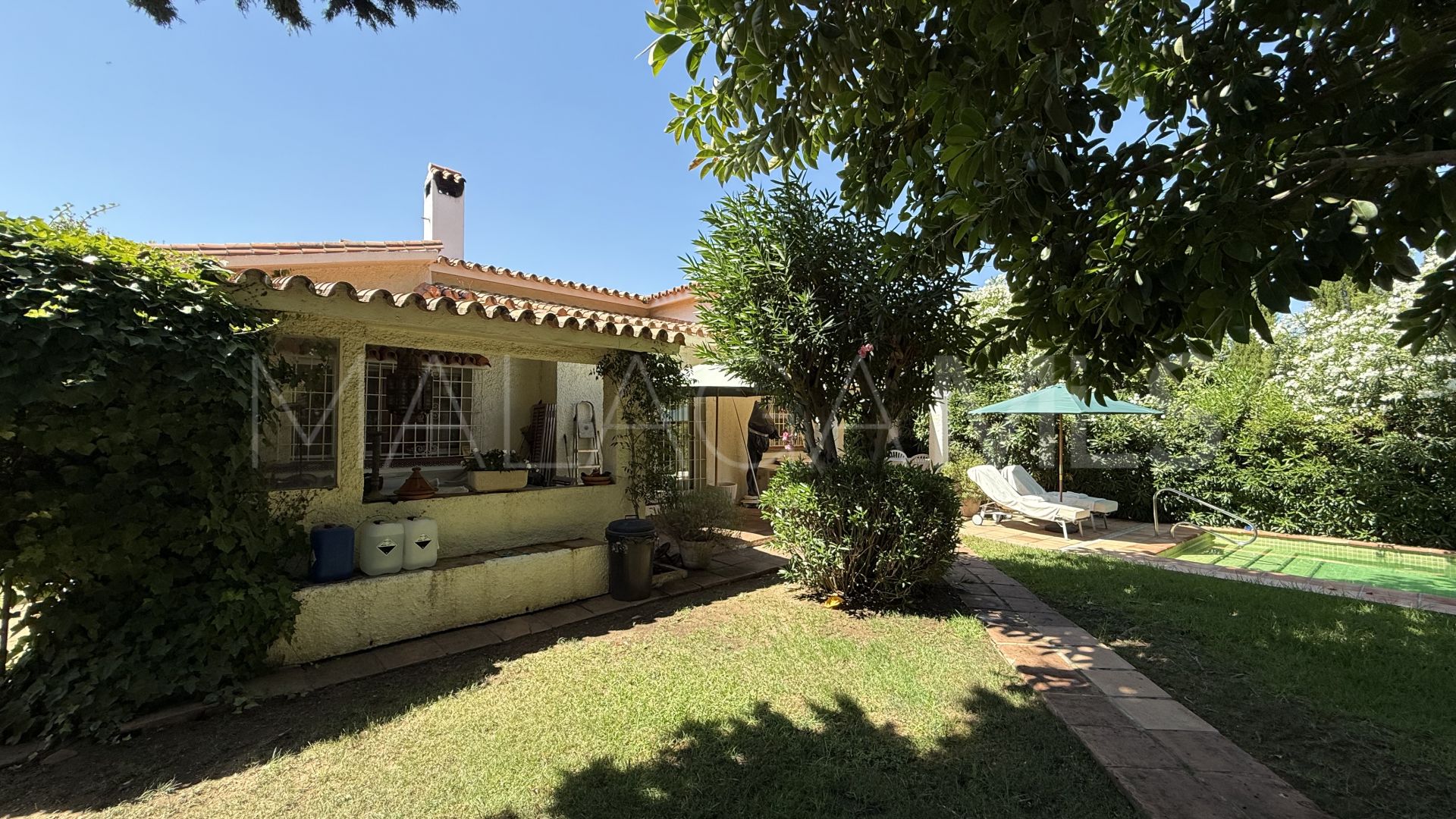 Villa for sale in Linda Vista Baja with 3 bedrooms