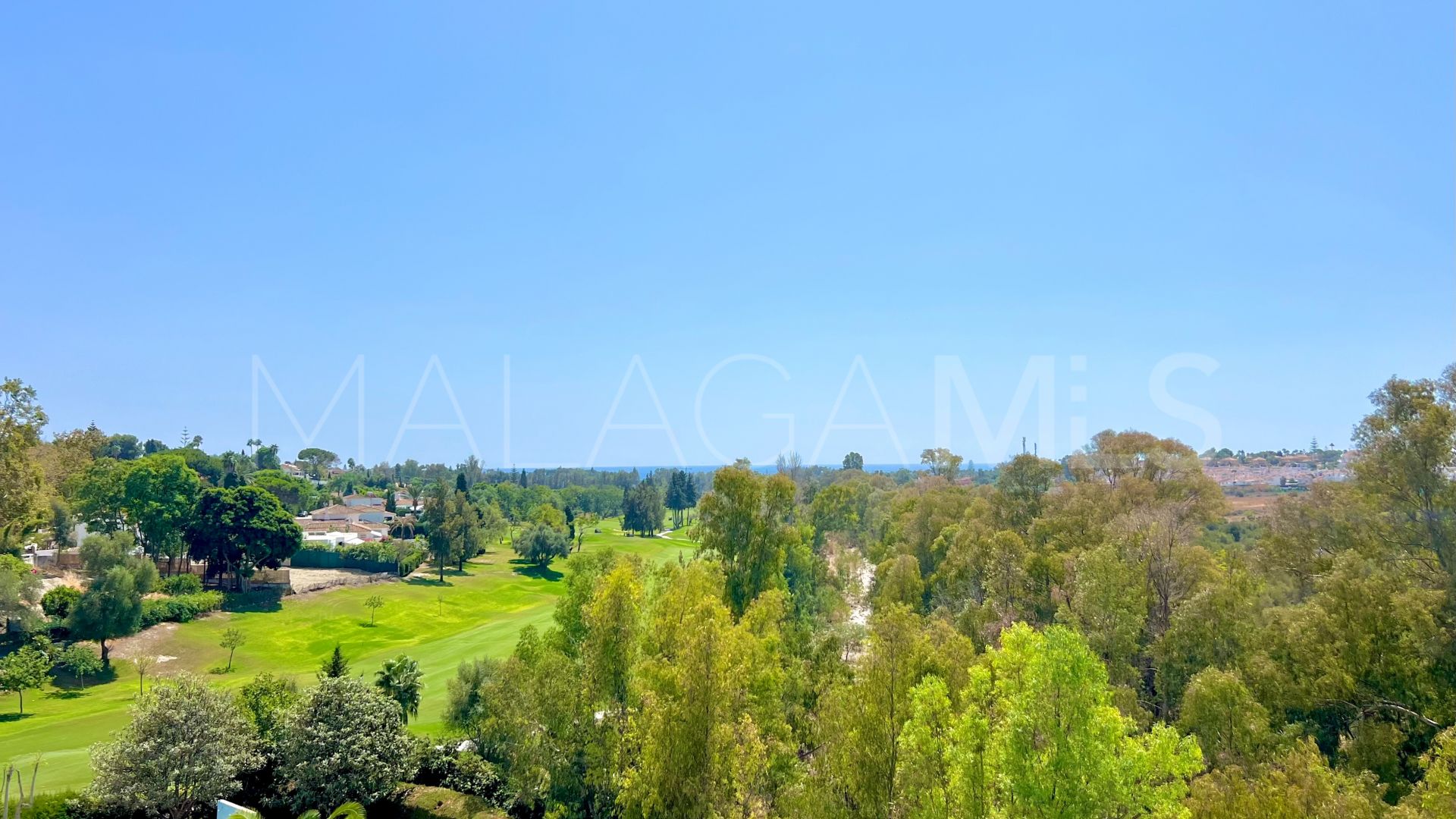 For sale apartment with 3 bedrooms in Guadalmina Alta