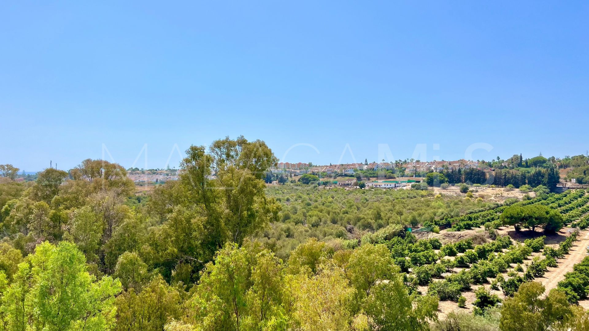 For sale apartment with 3 bedrooms in Guadalmina Alta