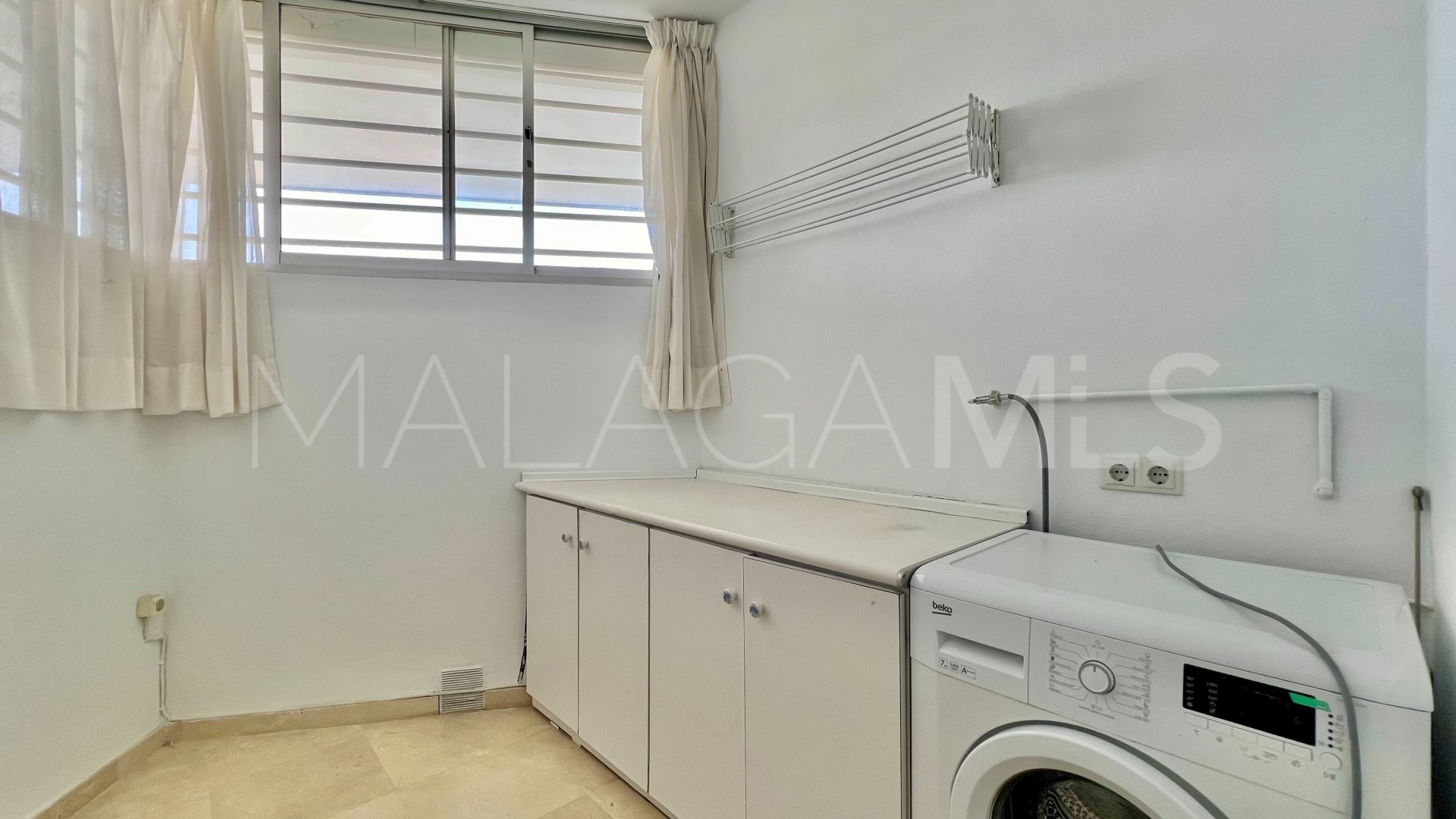 For sale apartment with 3 bedrooms in Guadalmina Alta