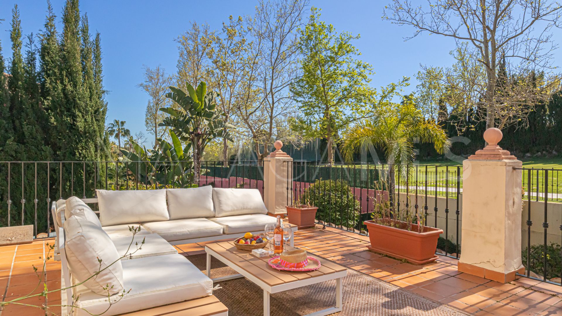 Villa for sale in Guadalmina Alta