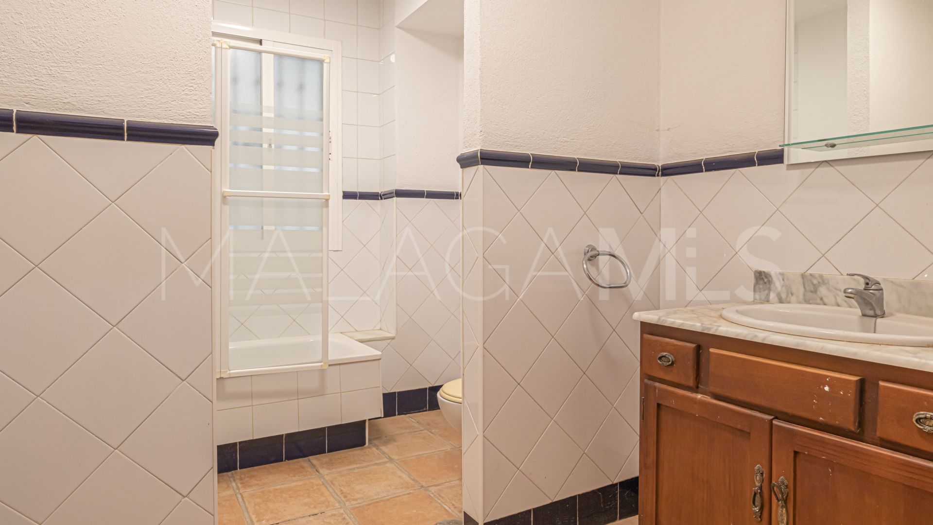 Villa for sale in Guadalmina Alta