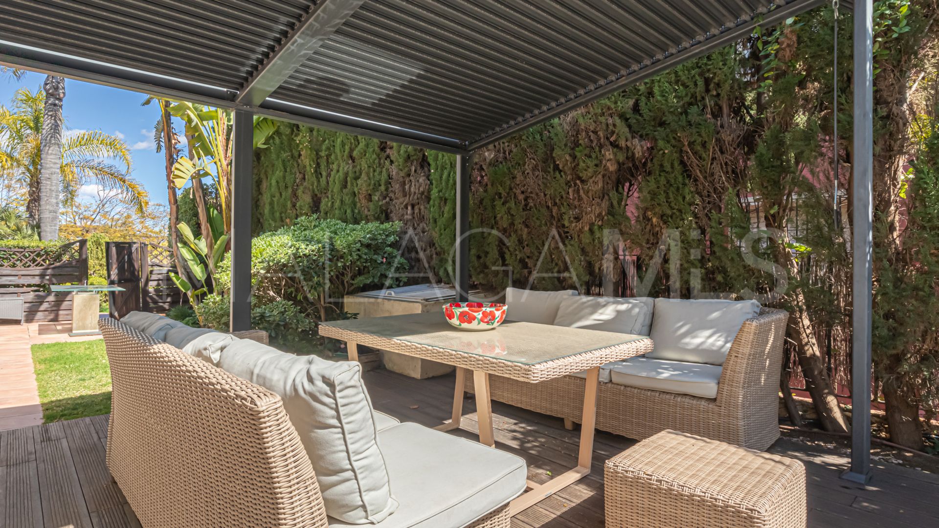 Villa for sale in Guadalmina Alta
