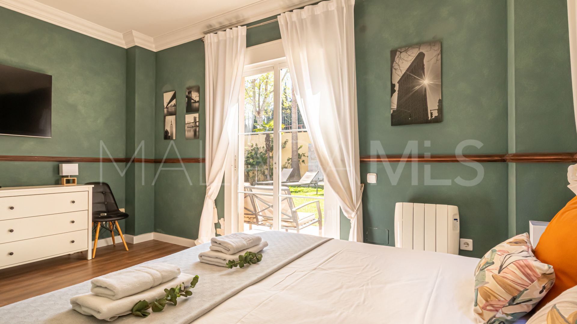 Villa for sale in Guadalmina Alta