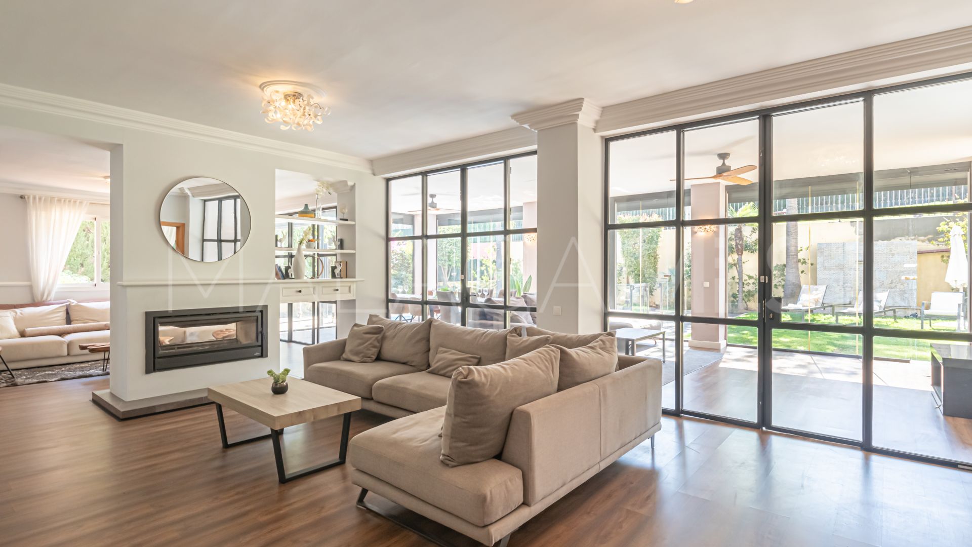 Villa for sale in Guadalmina Alta