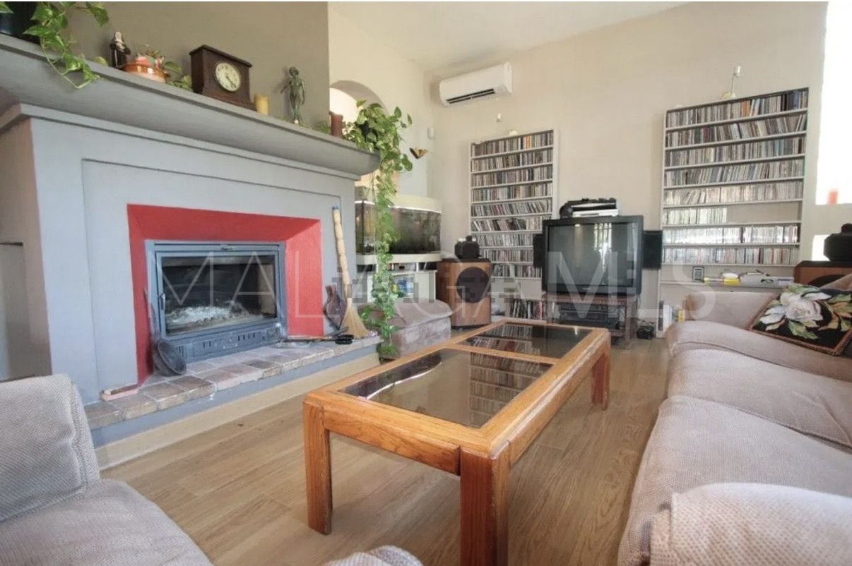 Villa for sale in Puerto del Almendro