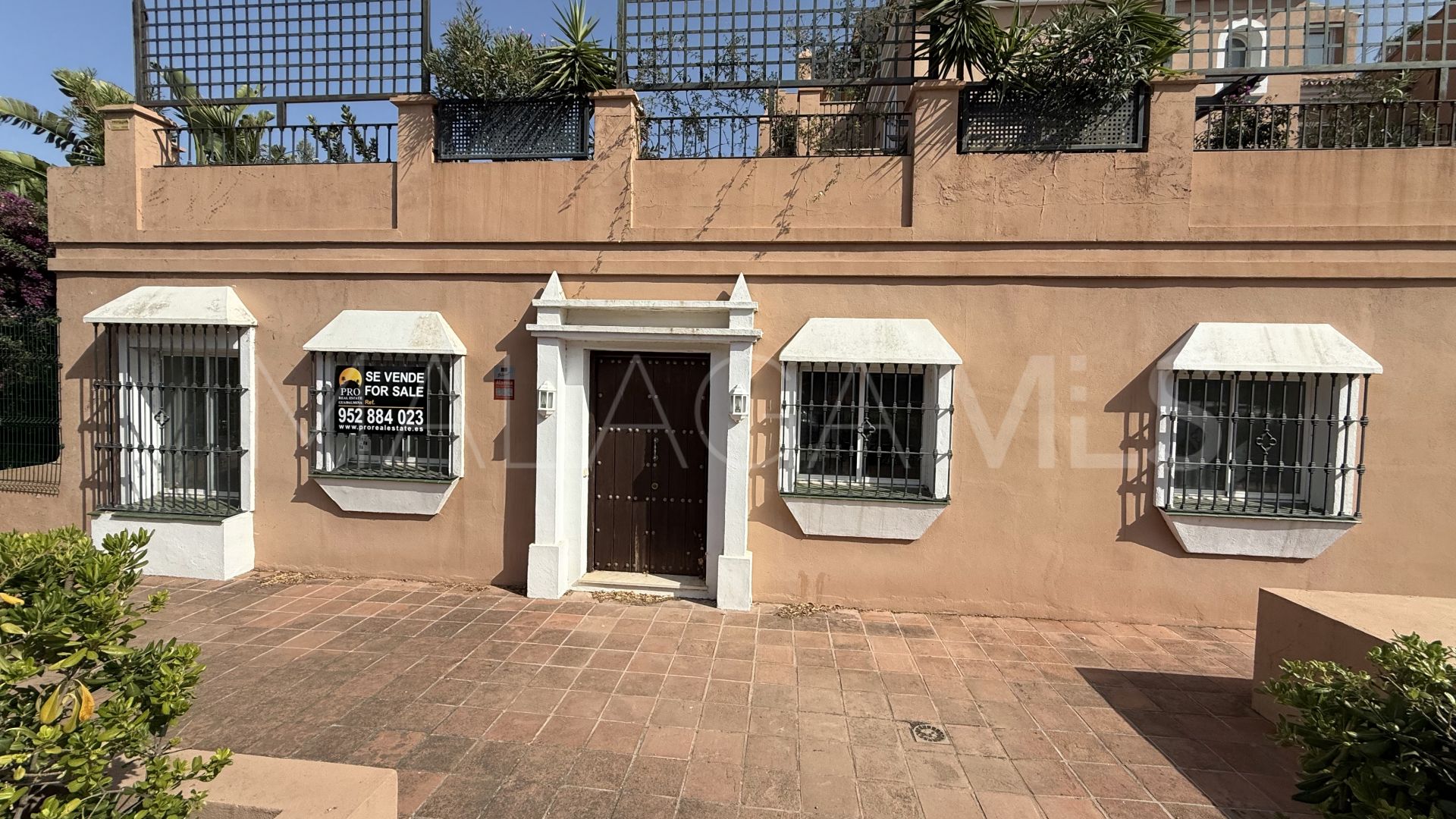Buy Guadalmina Alta commercial premises