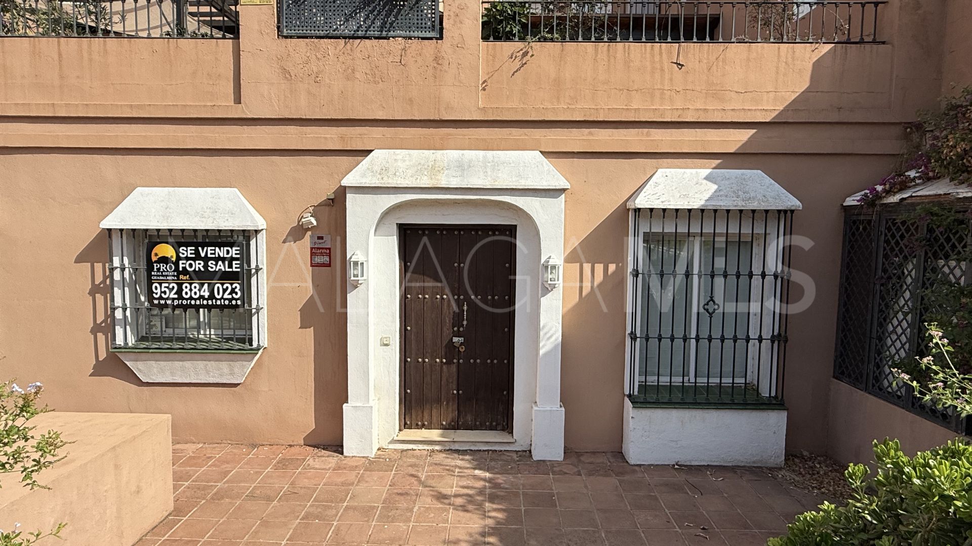 Buy Guadalmina Alta commercial premises