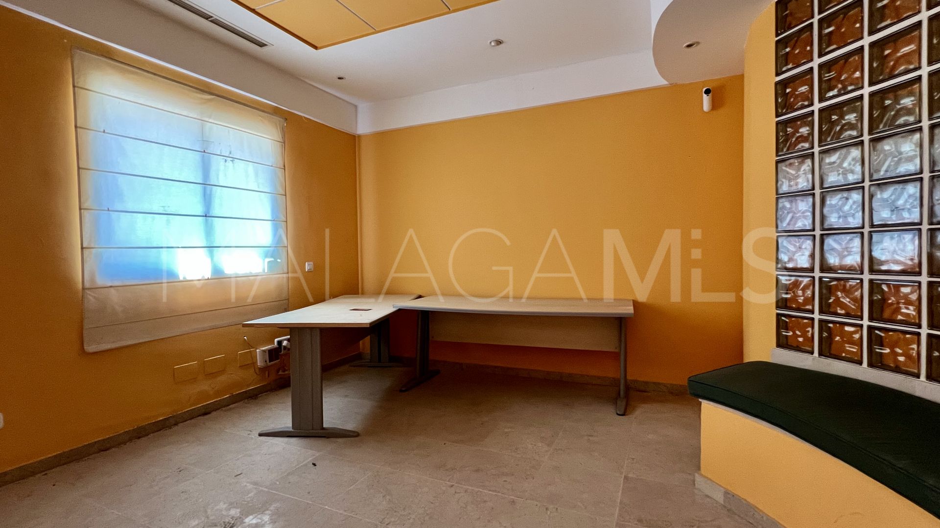 Commercial for sale in Guadalmina Alta