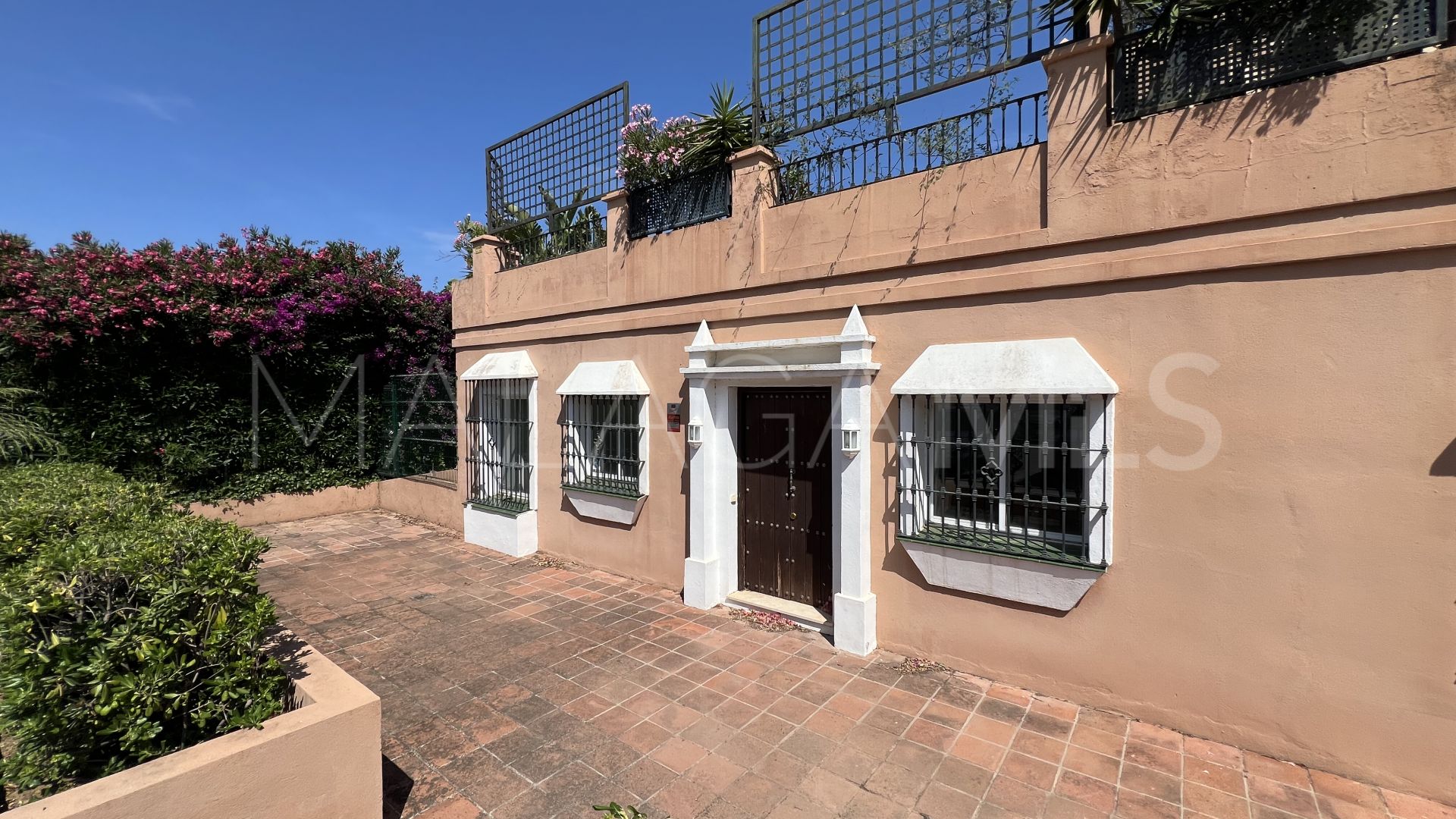 Commercial for sale in Guadalmina Alta