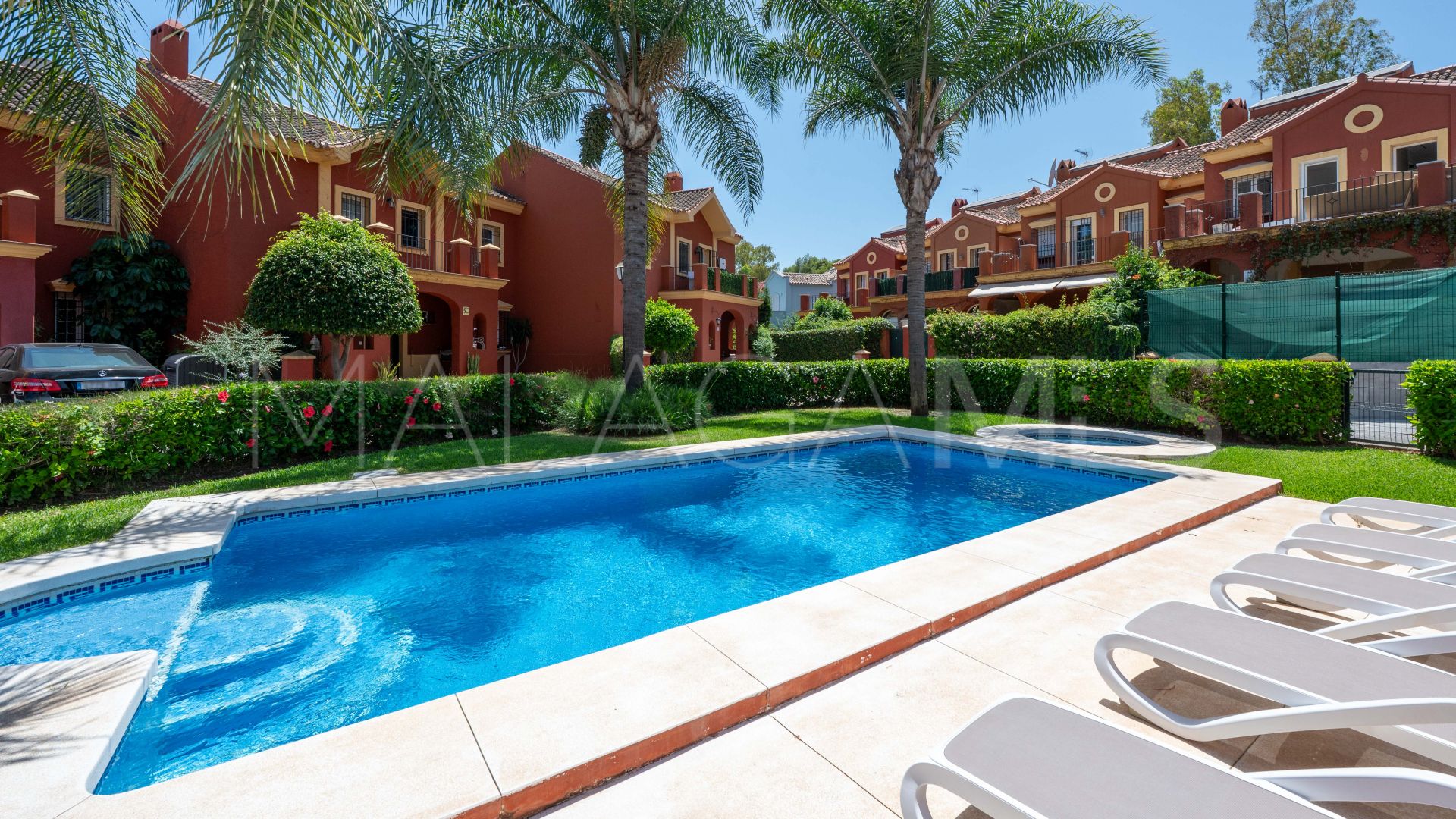 Maison de ville for sale in Guadalmina Alta
