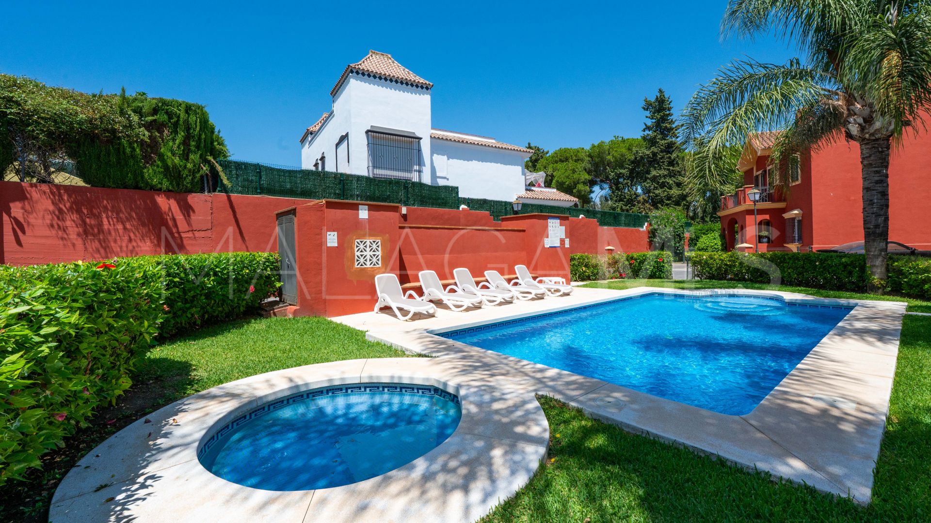 Maison de ville for sale in Guadalmina Alta