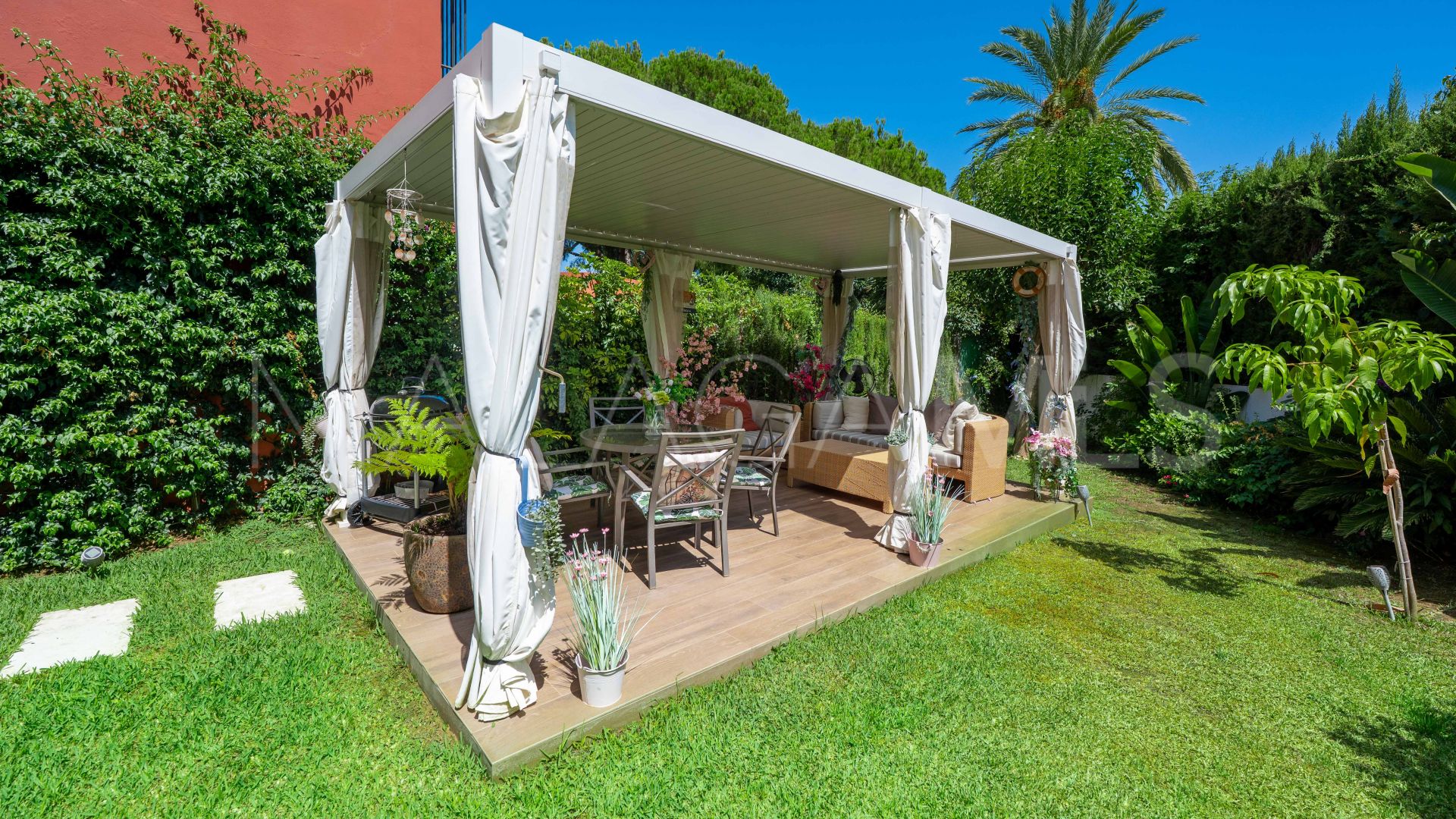 Maison de ville for sale in Guadalmina Alta