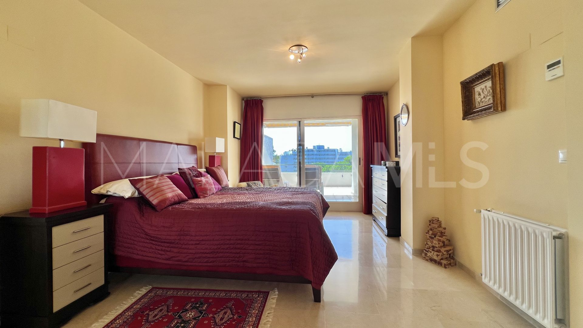 Zweistöckiges penthouse for sale in Guadalmina Alta