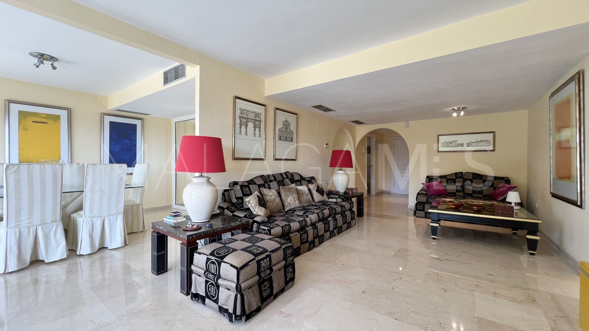 Zweistöckiges penthouse for sale in Guadalmina Alta