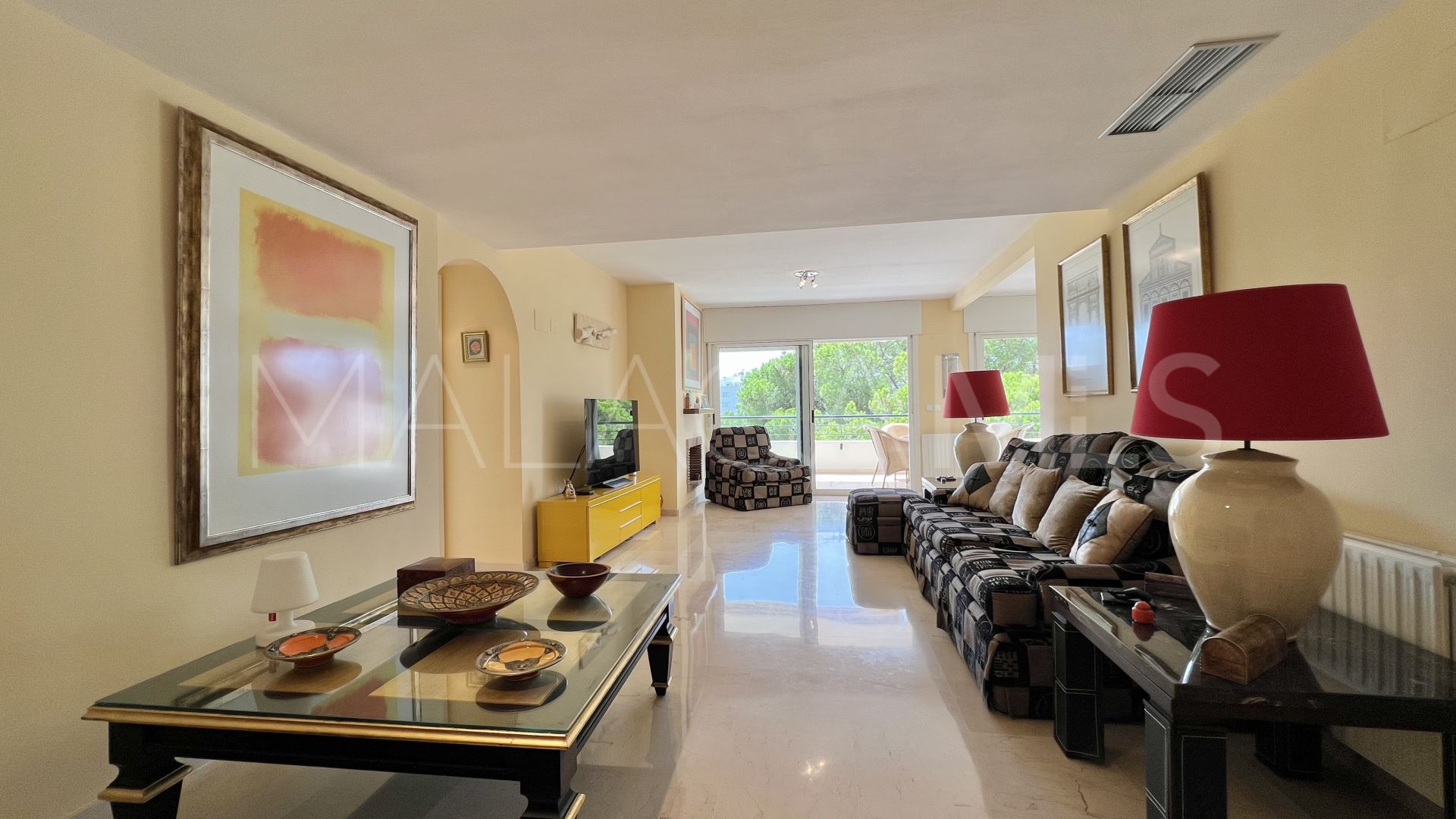 Zweistöckiges penthouse for sale in Guadalmina Alta