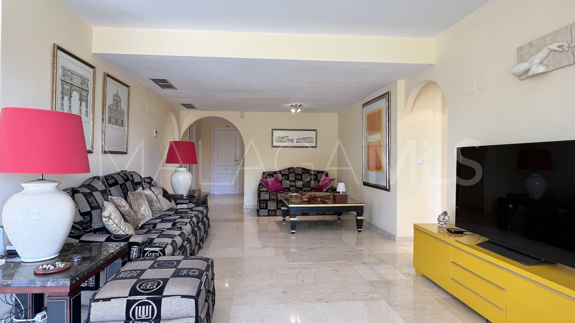 Zweistöckiges penthouse for sale in Guadalmina Alta
