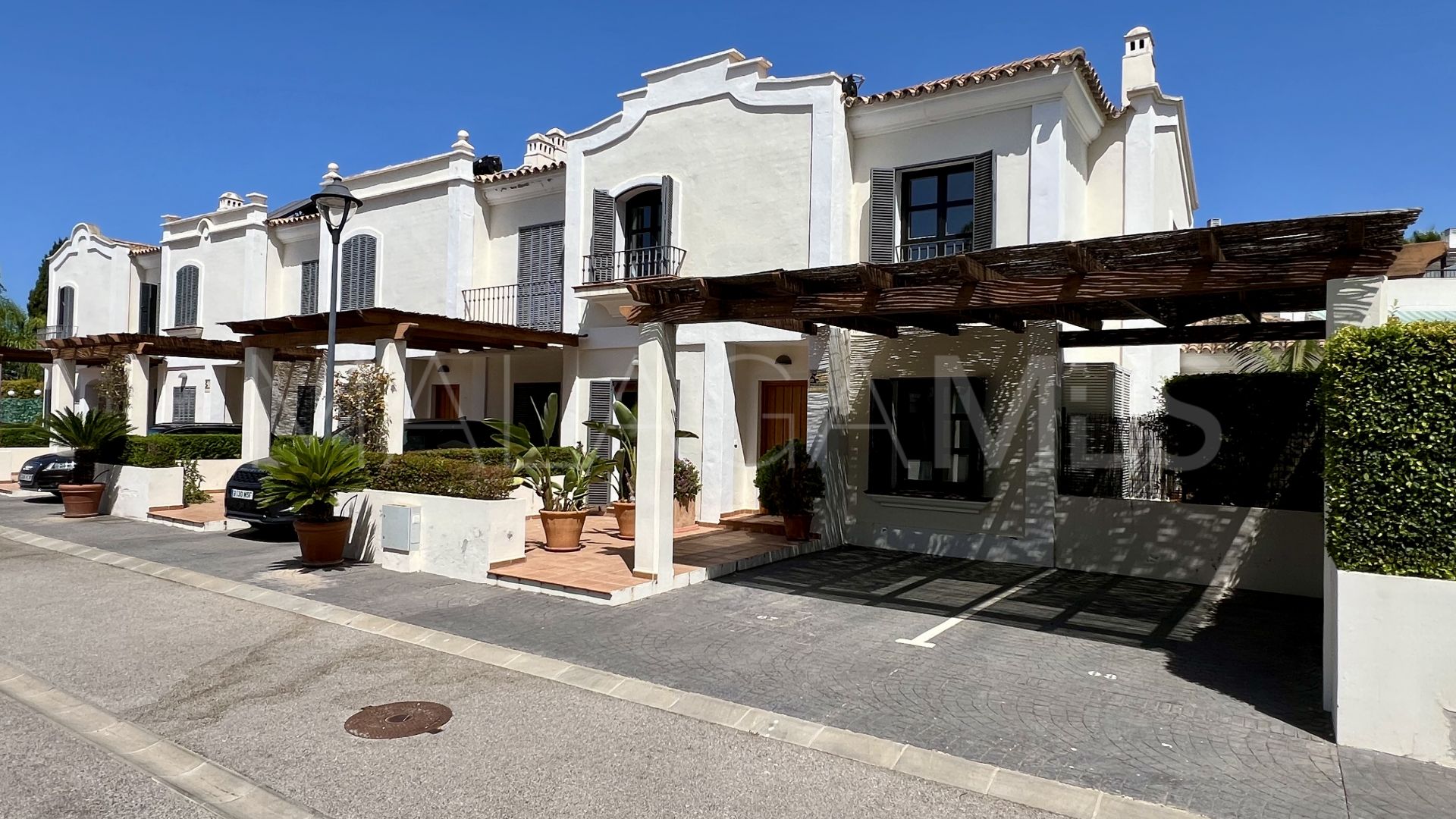Guadalmina Baja 4 bedrooms town house for sale