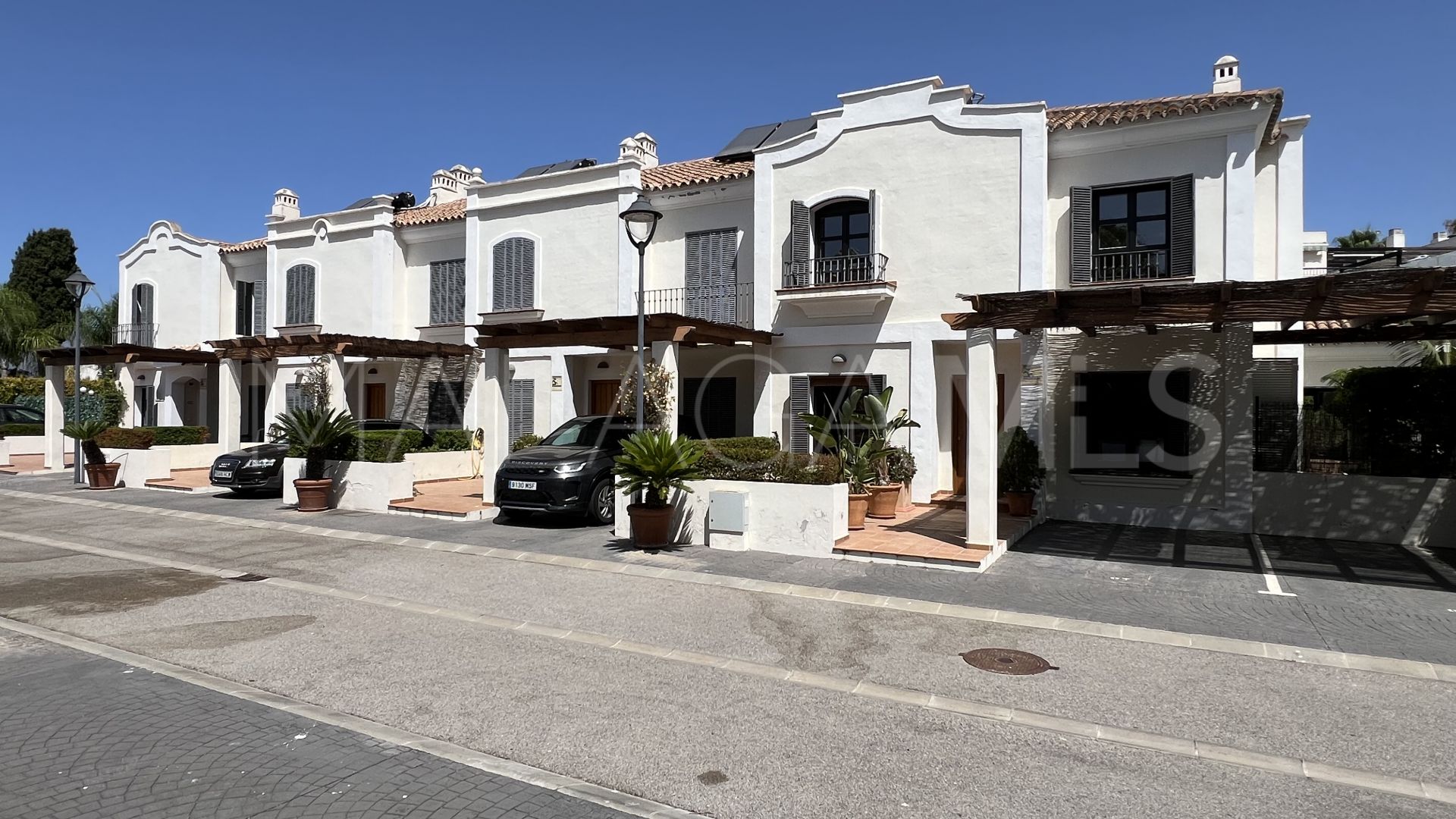 Guadalmina Baja 4 bedrooms town house for sale