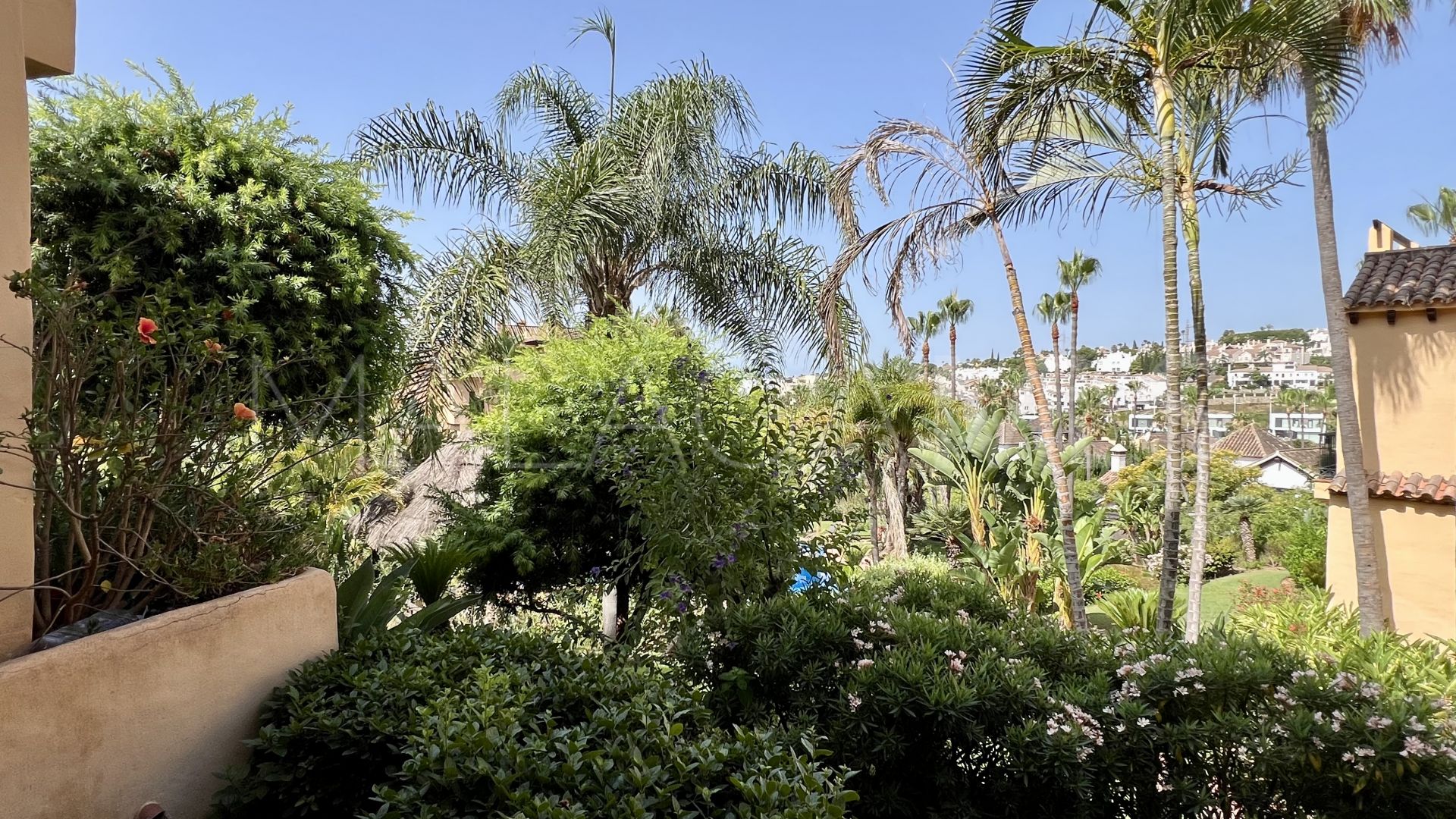 Ground floor apartment with 2 bedrooms for sale in El Campanario