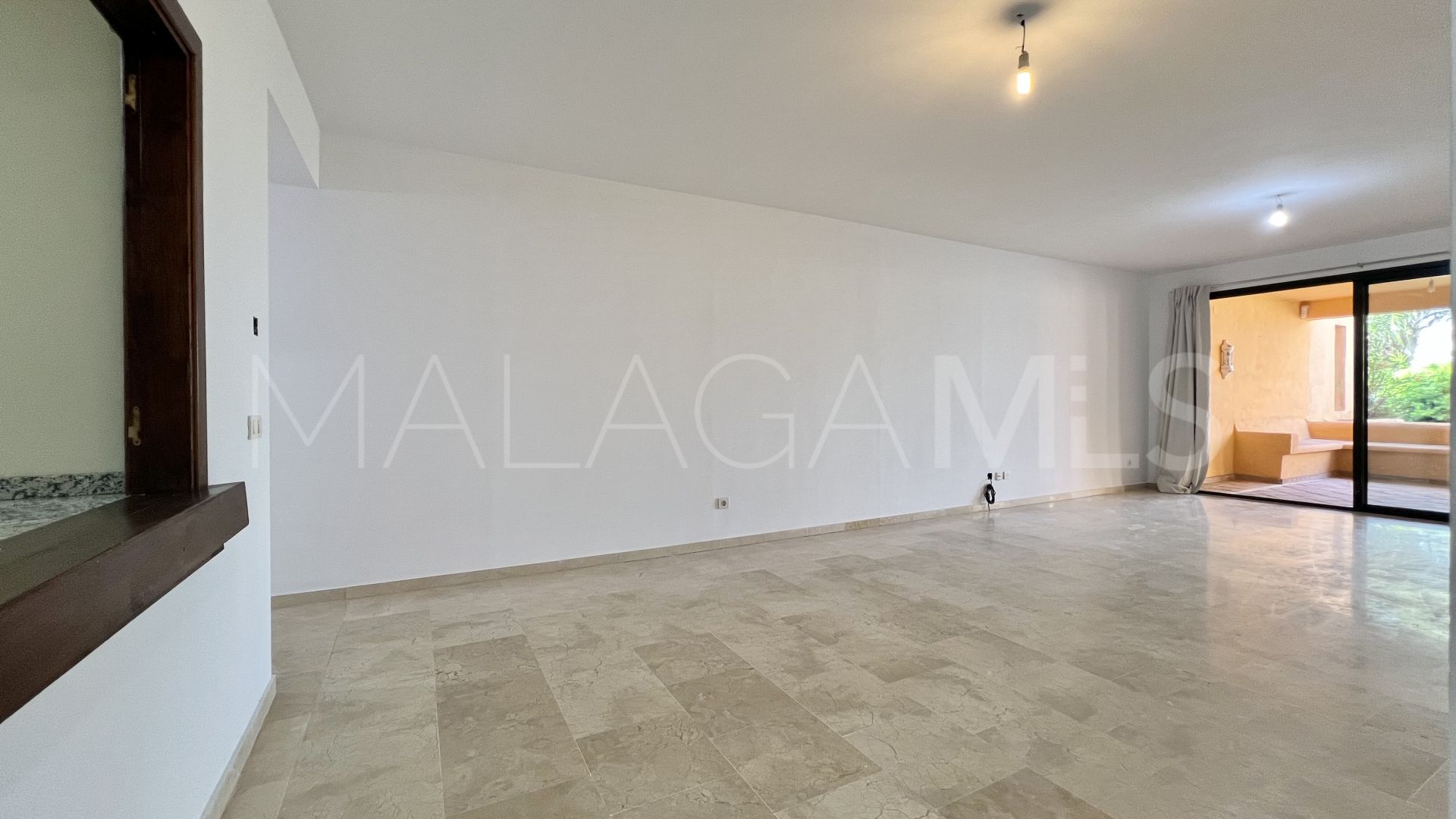 Ground floor apartment with 2 bedrooms for sale in El Campanario